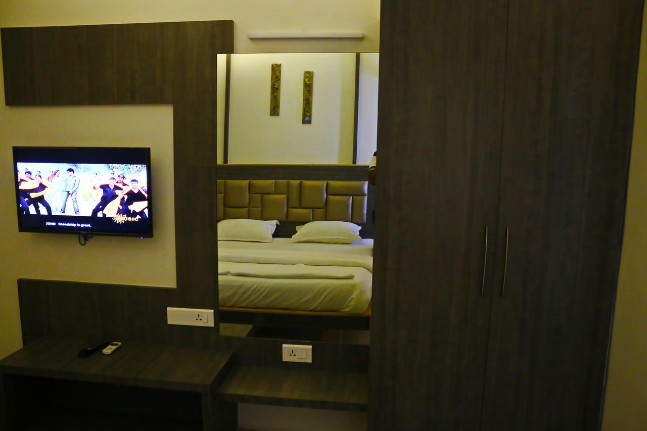 Hotel Sivaranjani Erode Extérieur photo