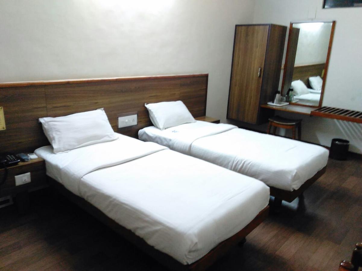 Hotel Sivaranjani Erode Extérieur photo