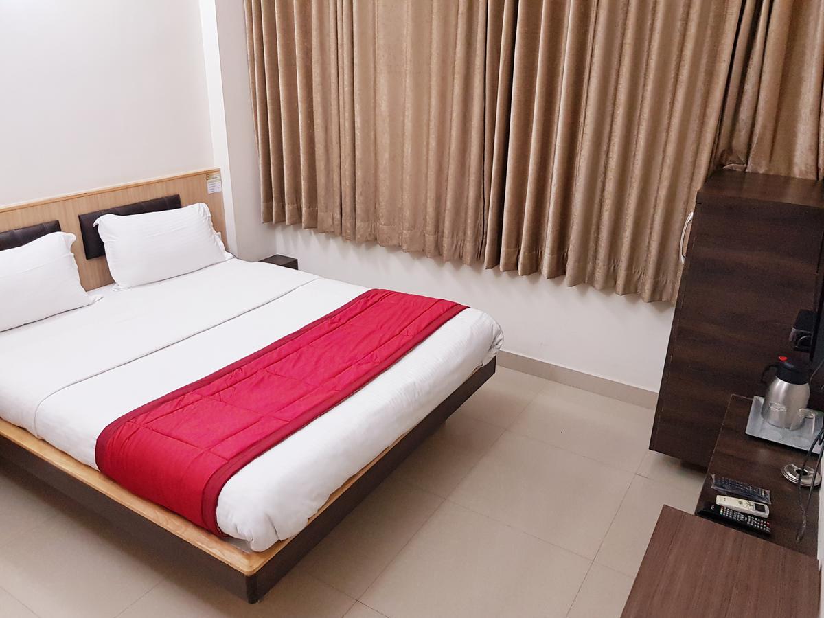 Hotel Sivaranjani Erode Extérieur photo