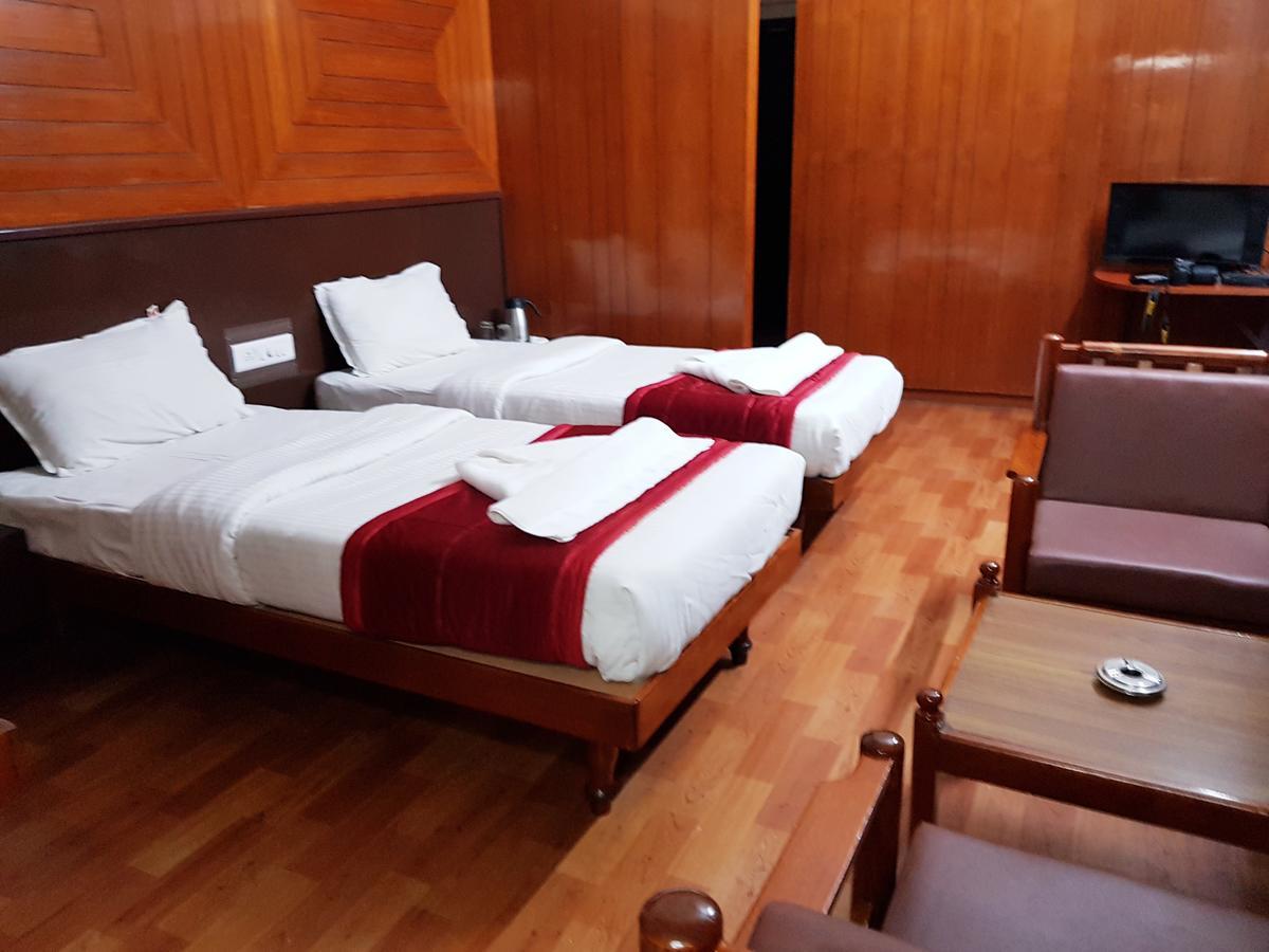 Hotel Sivaranjani Erode Extérieur photo